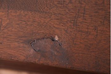 レトロ家具　昭和レトロ シンプルな脚付き本棚(飾り棚)