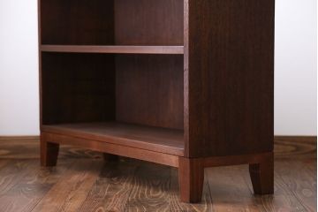 レトロ家具　昭和レトロ シンプルな脚付き本棚(飾り棚)