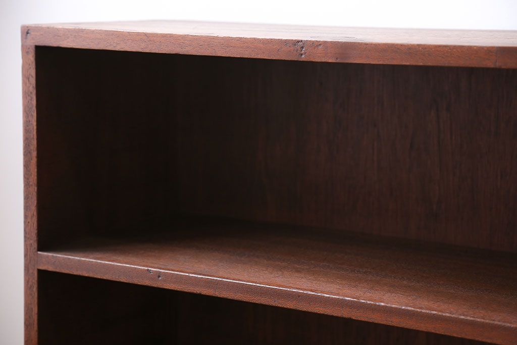 レトロ家具　昭和レトロ シンプルな脚付き本棚(飾り棚)