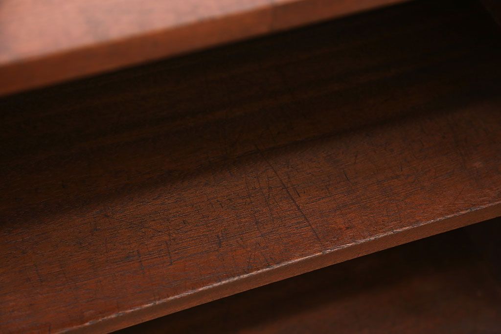 レトロ家具　昭和レトロ シンプルな脚付き本棚(飾り棚)