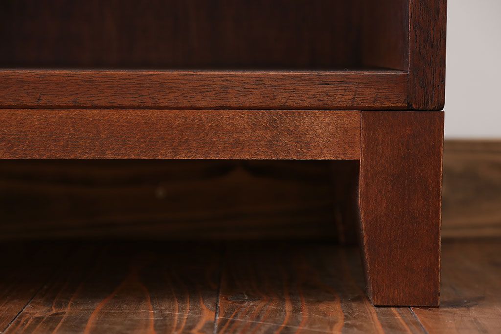 レトロ家具　昭和レトロ シンプルな脚付き本棚(飾り棚)