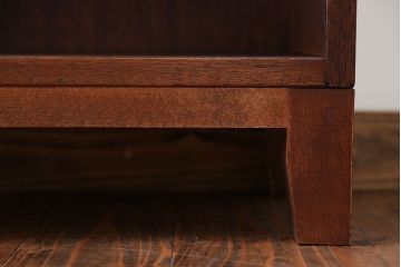 レトロ家具　昭和レトロ シンプルな脚付き本棚(飾り棚)