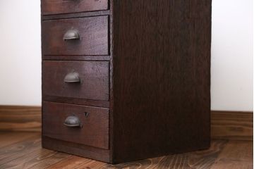アンティーク家具　アンティーク 古い木の使い込まれた4杯小引き出し