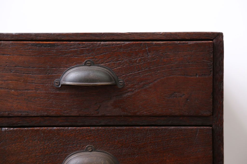 アンティーク家具　アンティーク 古い木の使い込まれた4杯小引き出し