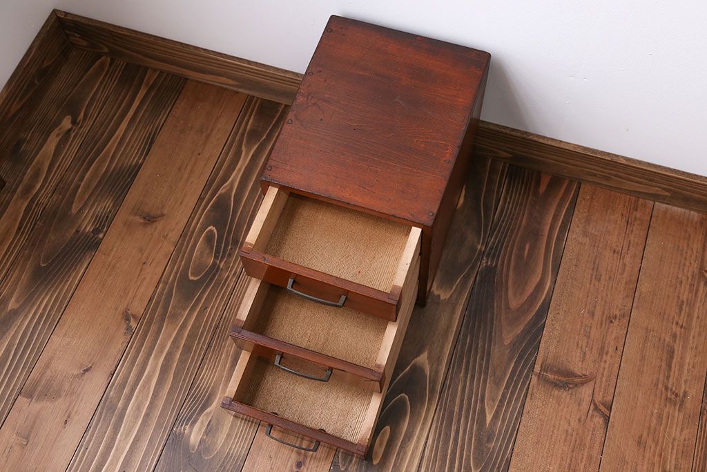レトロ家具　昭和レトロ 小さな3杯小引き出し