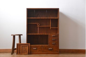 アンティーク家具　アンティーク 前面欅材の小振りな茶箪笥(引き戸なし)