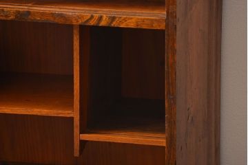 アンティーク家具　アンティーク 前面欅材の小振りな茶箪笥(引き戸なし)