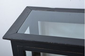 アンティーク家具　アンティークペイント 6面ガラスのケビント(ショーケース、ガラスケース)