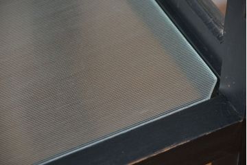 アンティーク家具　アンティークペイント 6面ガラスのケビント(ショーケース、ガラスケース)