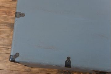 アンティーク家具　アンティークペイント かわいい船トランク(収納棚、センターテーブル)