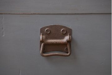 アンティーク家具　アンティークペイント かわいい船トランク(収納棚、センターテーブル)