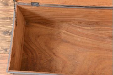 アンティーク家具　アンティークペイント かわいい船トランク(収納棚、センターテーブル)