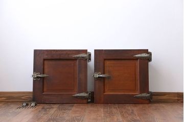 アンティーク 珍品 古い氷屋の冷蔵室のドア 2枚セット