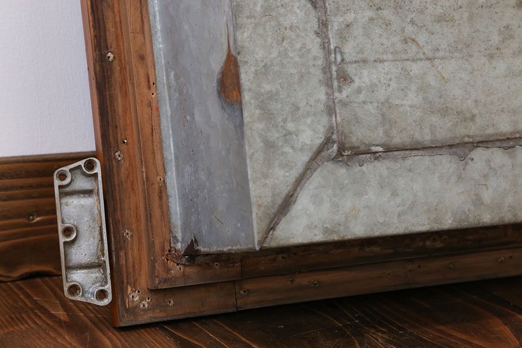 アンティーク 珍品 古い氷屋の冷蔵室のドア 2枚セット