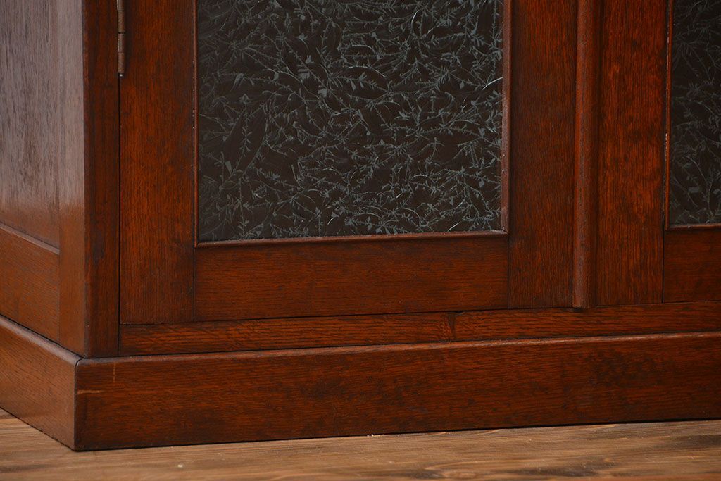 アンティーク家具　アンティーク 古いナラ材の縦型ブックケース(本棚、収納棚)