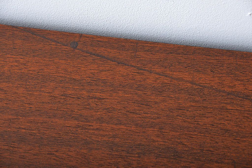 アンティーク家具　アンティーク モールガラス入り脚付き収納棚