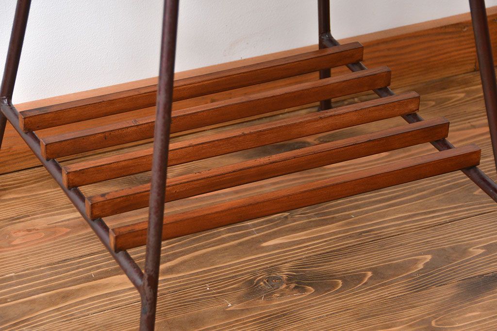 アンティーク家具　アンティーク 鉄脚のスクエアコーヒーテーブル(センターテーブル)