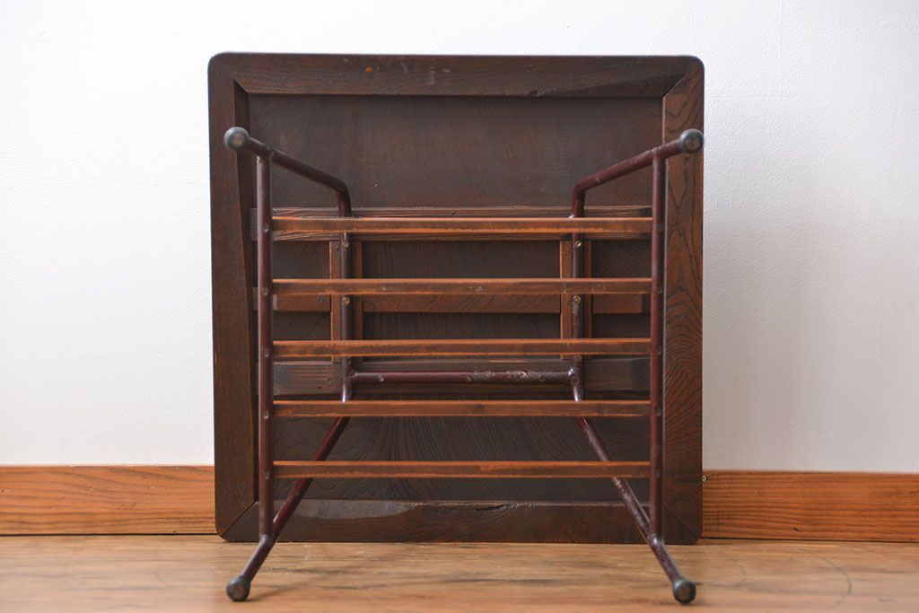 アンティーク家具　アンティーク 鉄脚のスクエアコーヒーテーブル(センターテーブル)