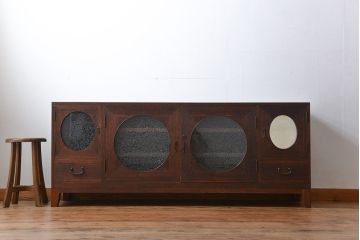 アンティーク家具　アンティーク 大正ロマン 丸窓の脚付きローボード(テレビボード)
