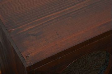 アンティーク家具　アンティーク 大正ロマン 丸窓の脚付きローボード(テレビボード)