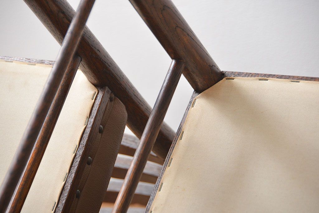 レトロ家具　昭和レトロ　1970年頃ナラ材のダイニングチェア2脚セット(椅子)