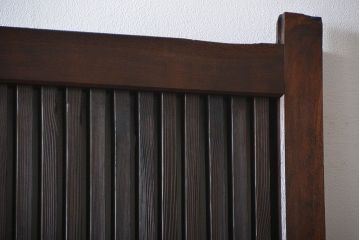 古民具・骨董　欅材とヒノキ材の格子蔵戸(扉、玄関戸)