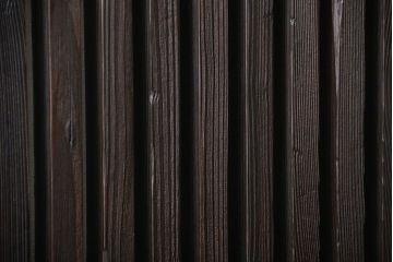 古民具・骨董　欅材とヒノキ材の格子蔵戸(扉、玄関戸)