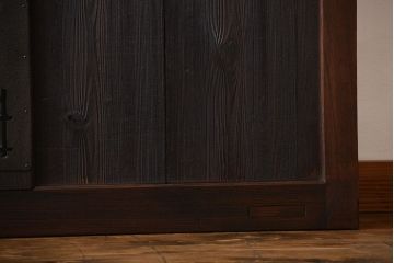 古民具・骨董　欅材とヒノキ材の格子蔵戸(扉、玄関戸)