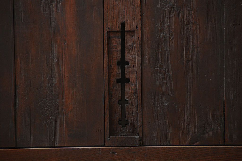 古民具・骨董　欅材とヒノキ材の格子蔵戸(扉、玄関戸)