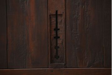 古民具・骨董　欅材とヒノキ材の格子蔵戸(扉、玄関戸)