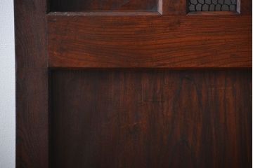 古民具・骨董　総欅材のマス目格子蔵戸(きつね格子、狐格子、玄関戸)