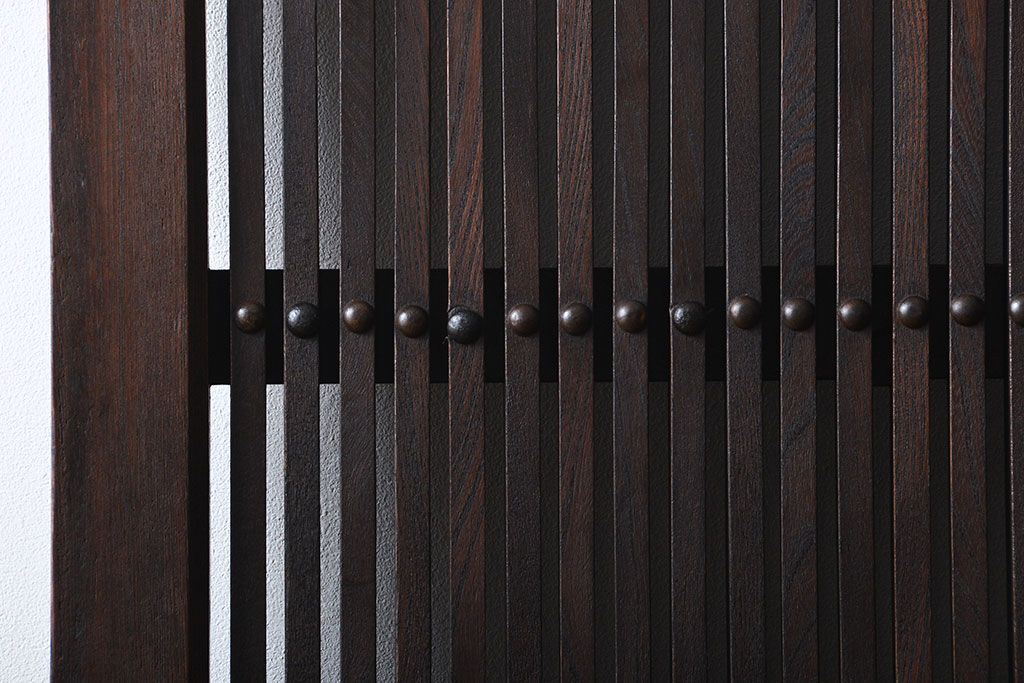 アンティーク 古い木の欅材の格子蔵戸(玄関戸)