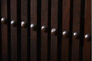 アンティーク 古い木の欅材の格子蔵戸(玄関戸)