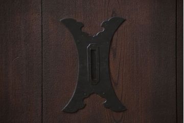 アンティーク 古い木の欅材の格子蔵戸(玄関戸)