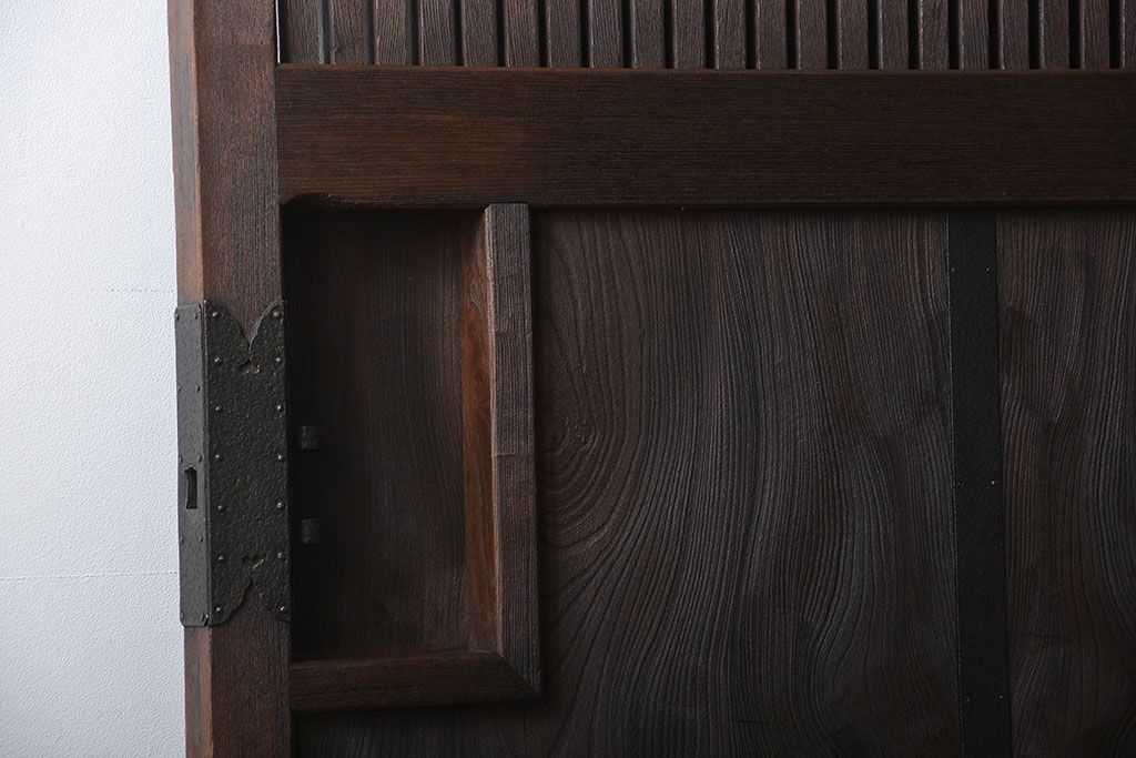 古民具・骨董　総欅材!格子蔵戸(引き戸、玄関戸)