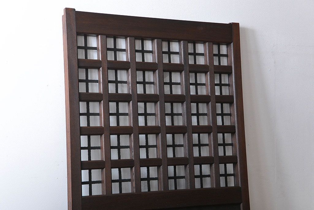 古民具・骨董　欅材の鉄帯付き格子蔵戸(ガラス入り)(玄関戸)