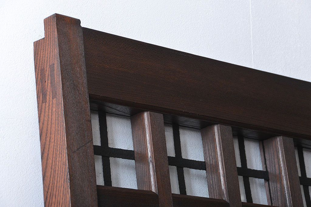 古民具・骨董　欅材の鉄帯付き格子蔵戸(ガラス入り)(玄関戸)