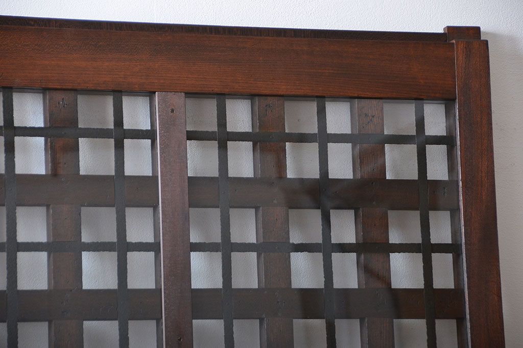 古民具・骨董　欅材の鉄帯付き格子蔵戸(ガラス入り)(玄関戸)