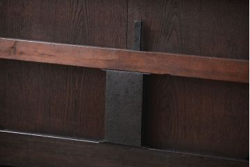 古民具・骨董　繊細な格子の上質な蔵戸(玄関戸)