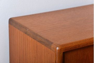 北欧家具　G-PLAN(ジープラン)チーク材サイドボード(サイドキャビネット、リビングボード)