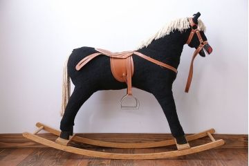 アンティーク雑貨　イギリスアンティーク　かわいいロッキングホース