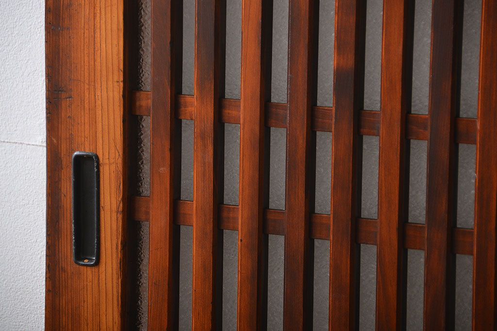 アンティーク　味わい深いダイヤガラス入り格子帯戸2枚セット(建具、板戸、ガラス帯戸)