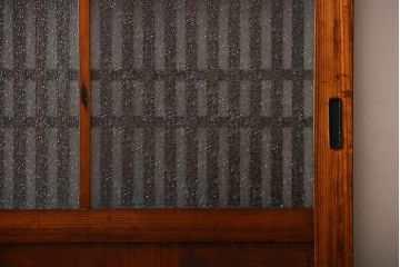 アンティーク　味わい深いダイヤガラス入り格子帯戸2枚セット(建具、板戸、ガラス帯戸)