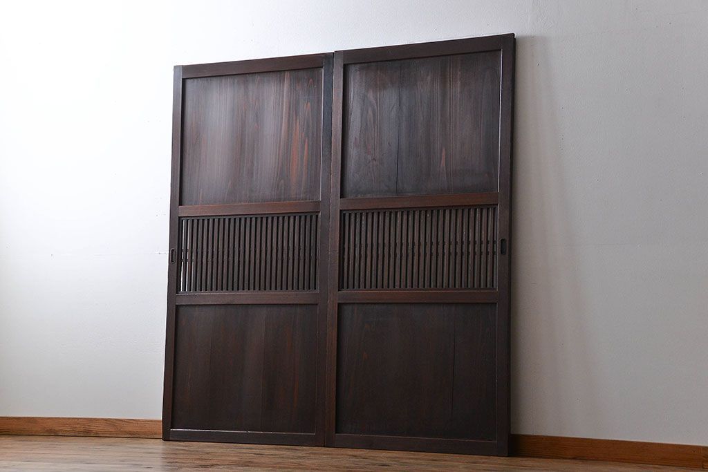 古民具・骨董　シックな格子帯戸2枚セット(和風建具、古民家)