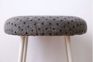 アンティーク家具　ペイントのかわいい座面の丸スツール1脚(椅子、いす)