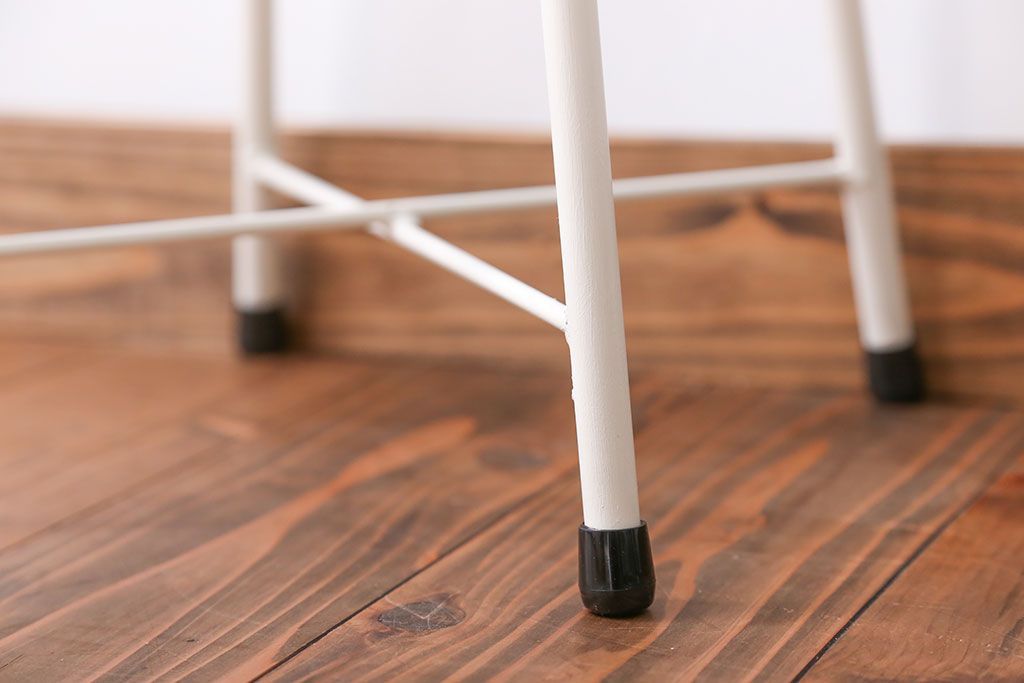 アンティーク家具　ペイントのかわいい座面の丸スツール1脚(椅子、いす)