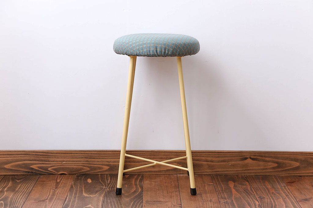 アンティーク家具　カラーペイント鉄脚の丸いスツール(丸椅子、イス)1脚