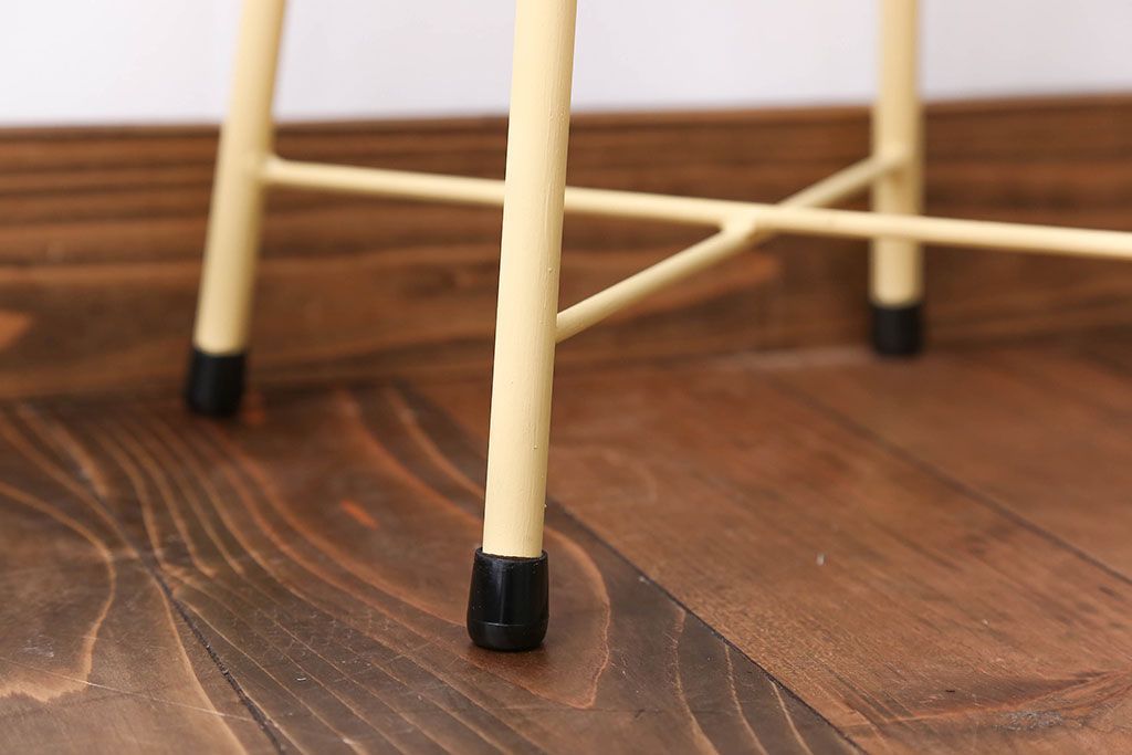 アンティーク家具　カラーペイント鉄脚の丸いスツール(丸椅子、イス)1脚