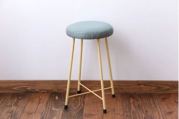 アンティーク家具　カラーペイント鉄脚の丸いスツール(丸椅子、イス)1脚