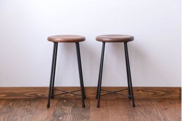 アンティーク家具　ナチュラルなペイントスツール2脚セット(椅子)